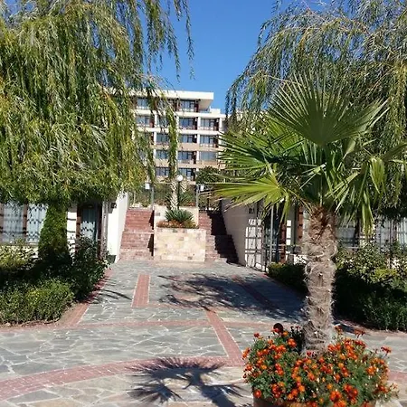 Lejlighed Charming Studio In A With A Pool *